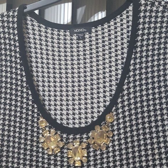 Xoxo - Picture 2 of 4